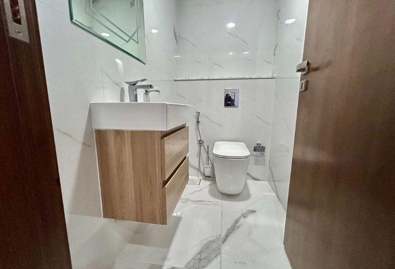 Brand new / fully furnished two bedrooms - Apartment in Marina Tower 02
