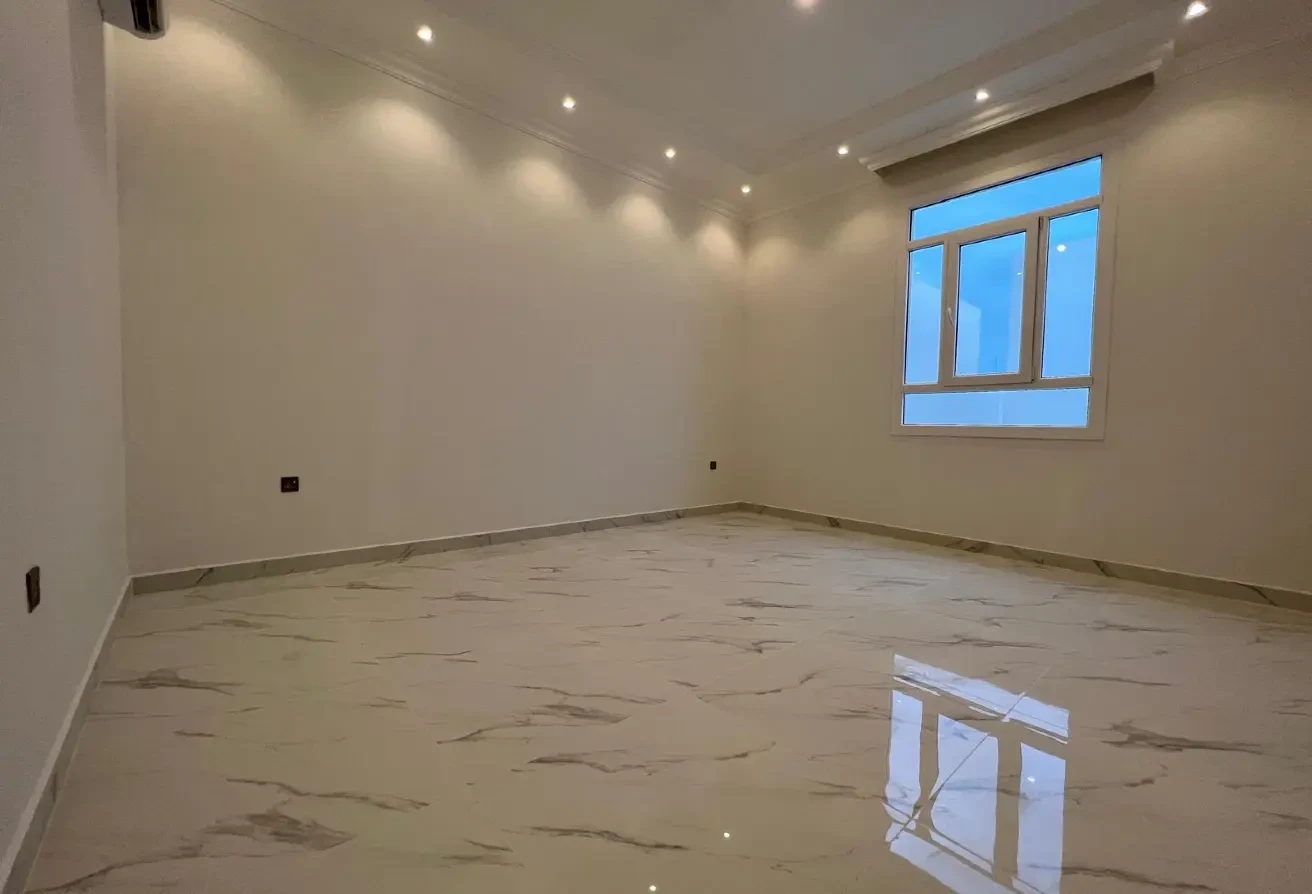 Lovely Brand New Villa With Modern Style In Duhail - Villa in Al Duhail