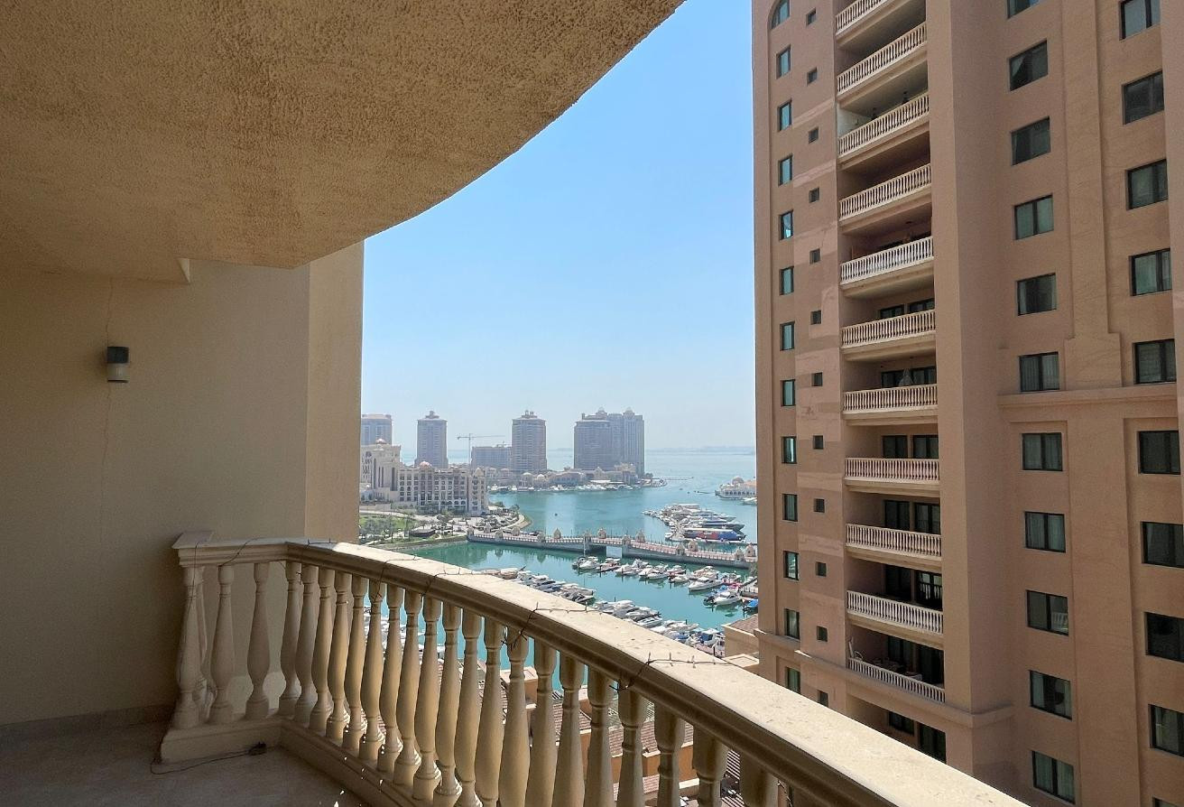 Spacious 3 BHK with Maid’s Room &amp; Great Views - Apartment in Two Porto Arabia