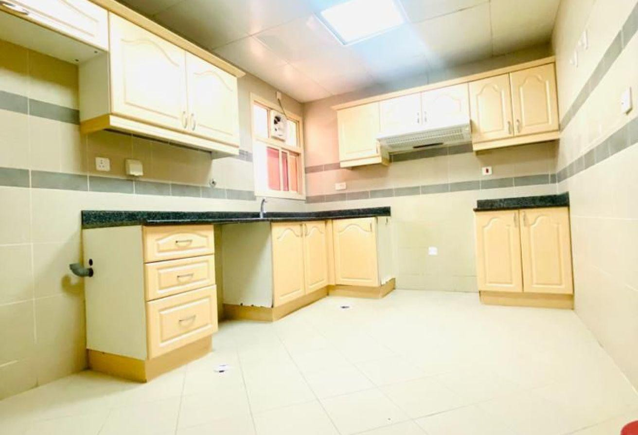 Spacious 3-Bedroom Apartment in Old Airport - Apartment in Old Airport Road