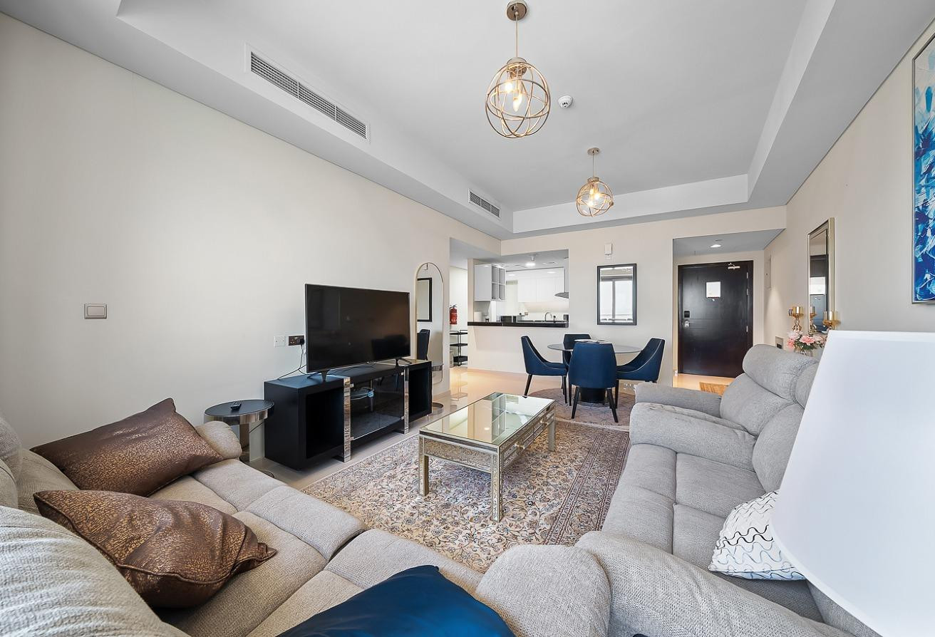 Bills Included| Furnished 2BR| Balcony w/ Sea View - Apartment in Burj DAMAC Waterfront