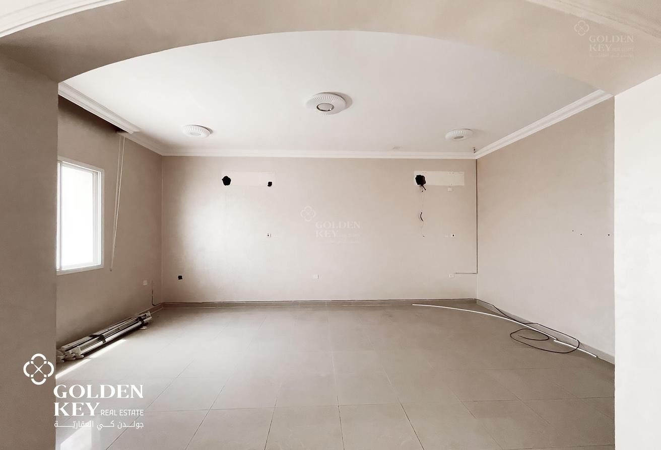 Standalone 4-Bedroom Villa for Rent in Lzghawa - Villa in Izghawa