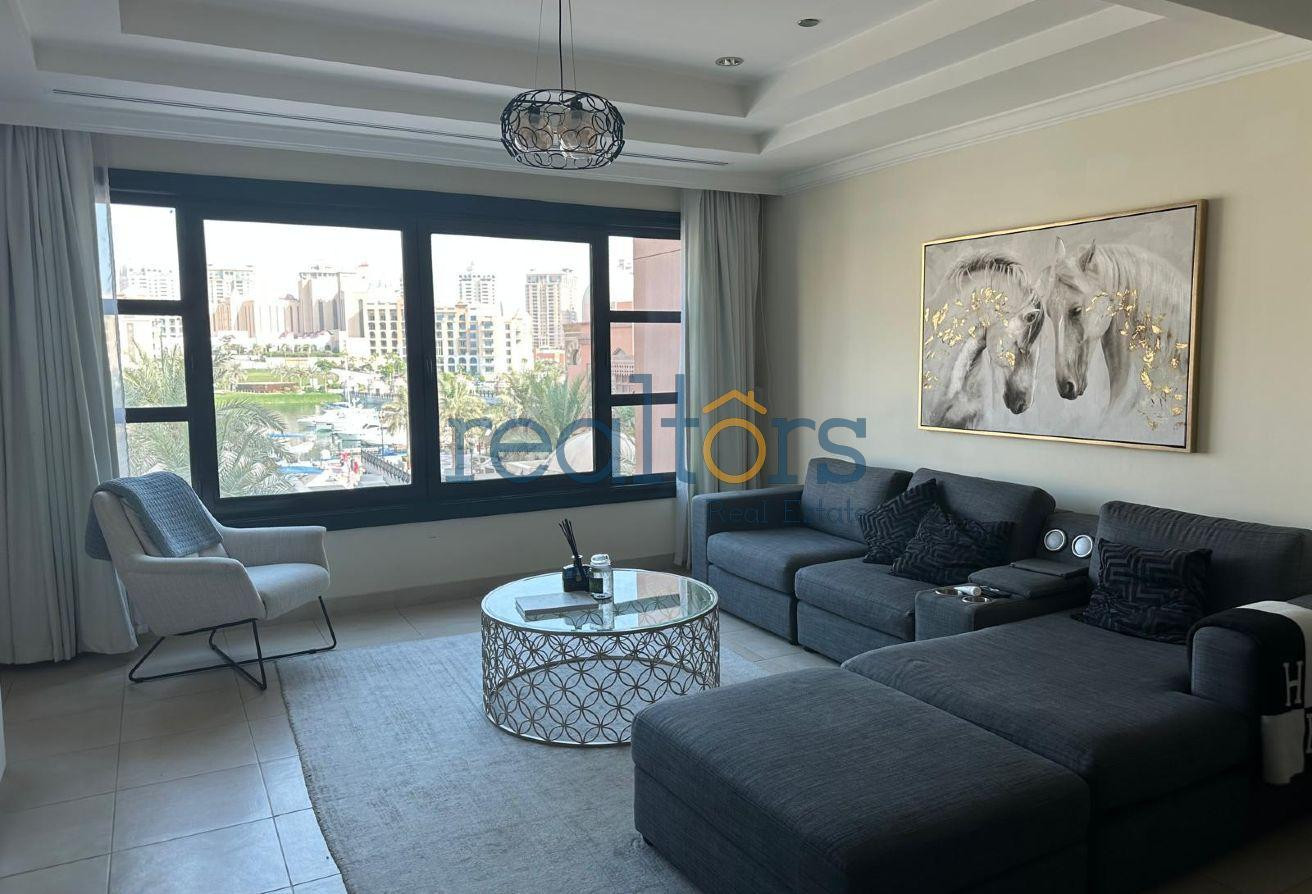 Stylish 1 BR Apartment in Porto Arabia, The Pearl - Townhouse in Porto Arabia Townhouses