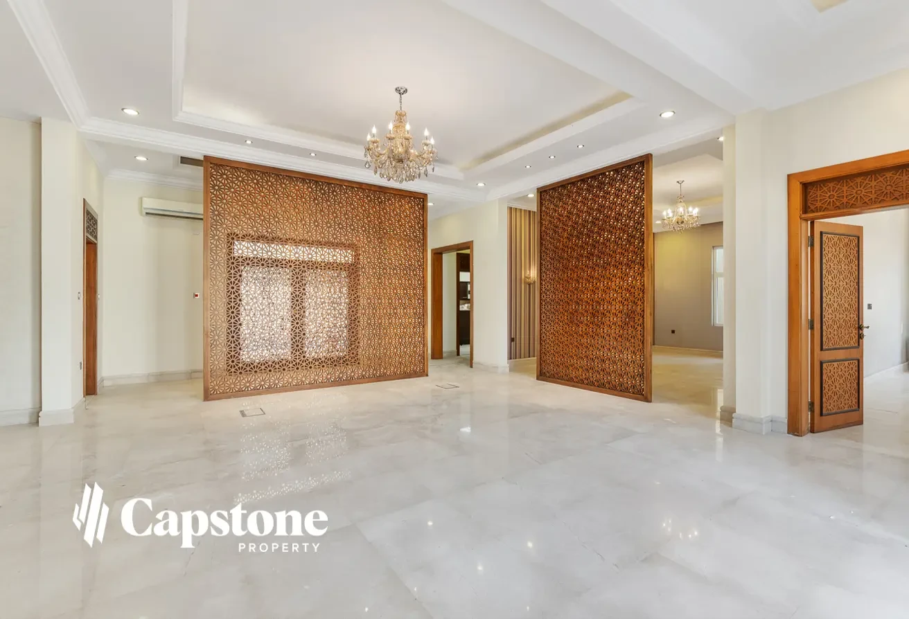 Spacious Villa with Private Pool | NO COMMISSION - Villa in Al Markhiya Street