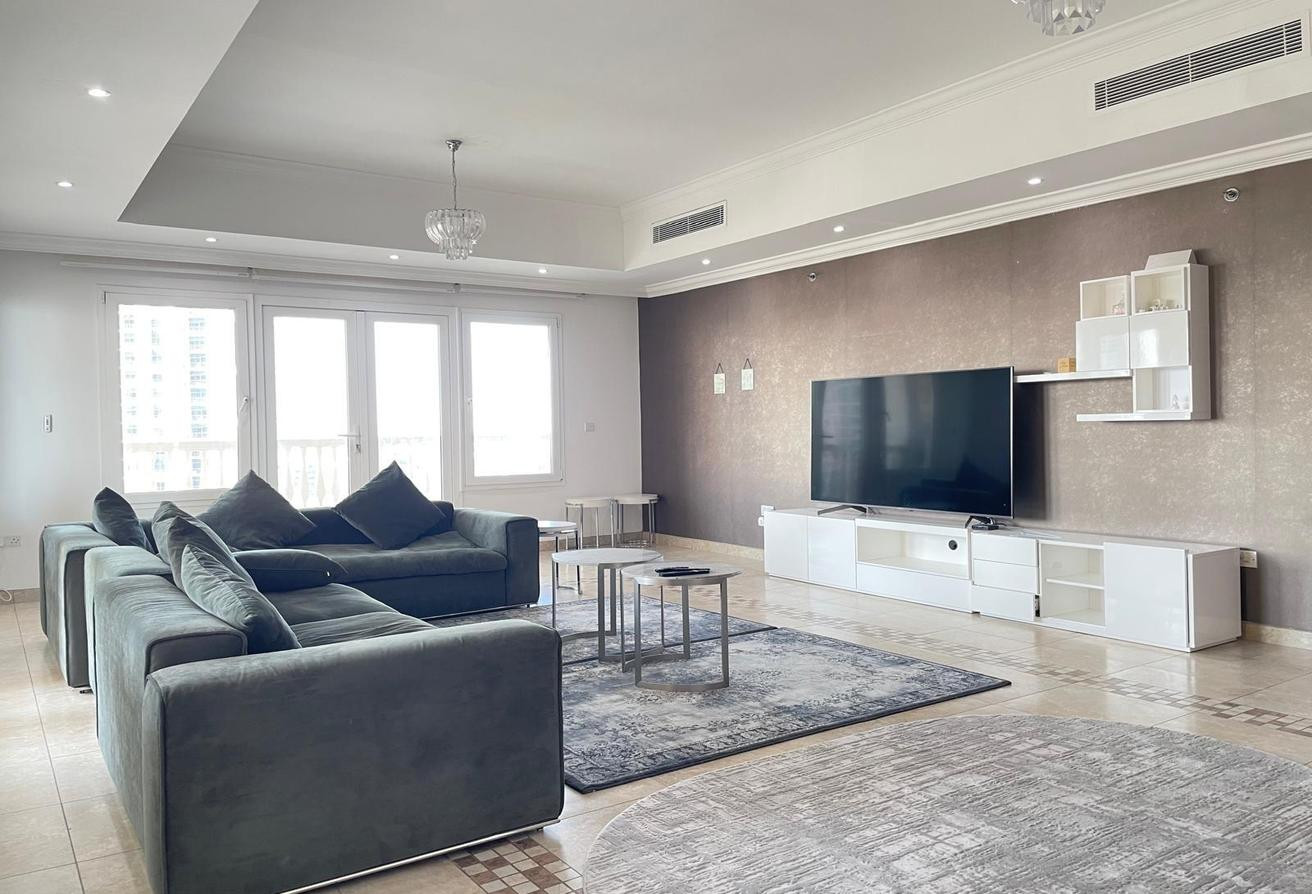 Luxury Furnished 1BHK in The Pearl | 8.5K Incl.