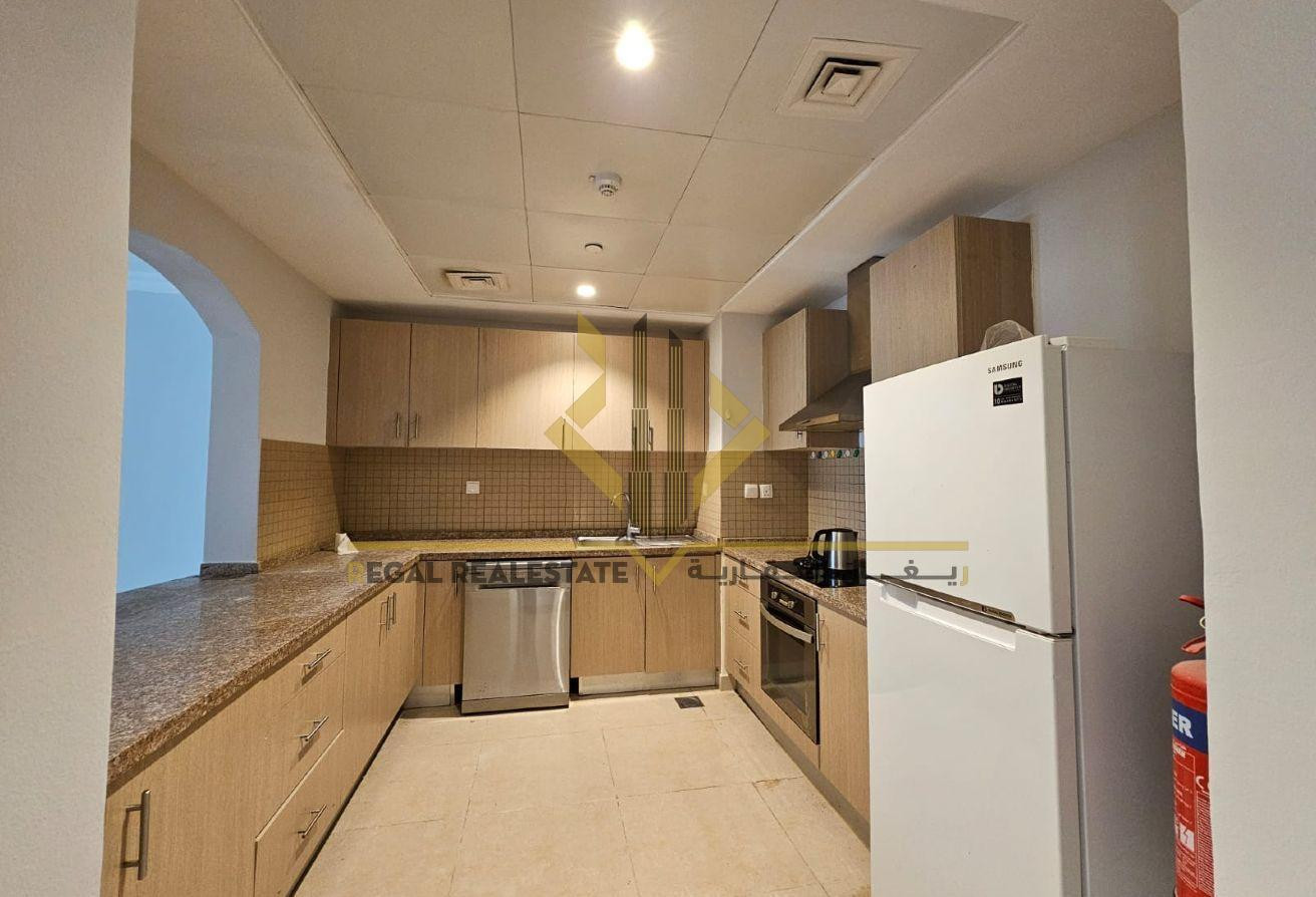 Spacious 1BR with balcony in Porto Arabia