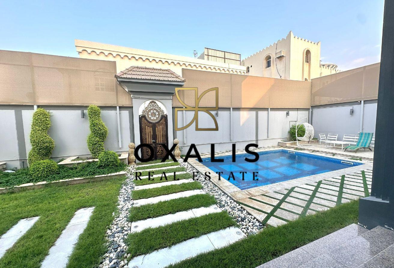 PRIVATE POOL | LUXURIOUS 5 BHK + MAIDS ROOM VILLA - Villa in Al Gharrafa