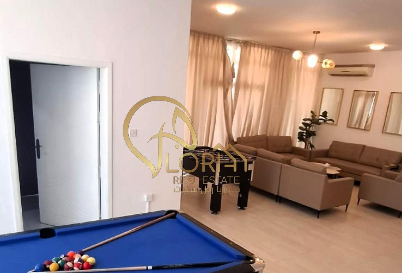 Tourism Licensed Villa for Sale Near the Sea - Villa in Al Thakhira