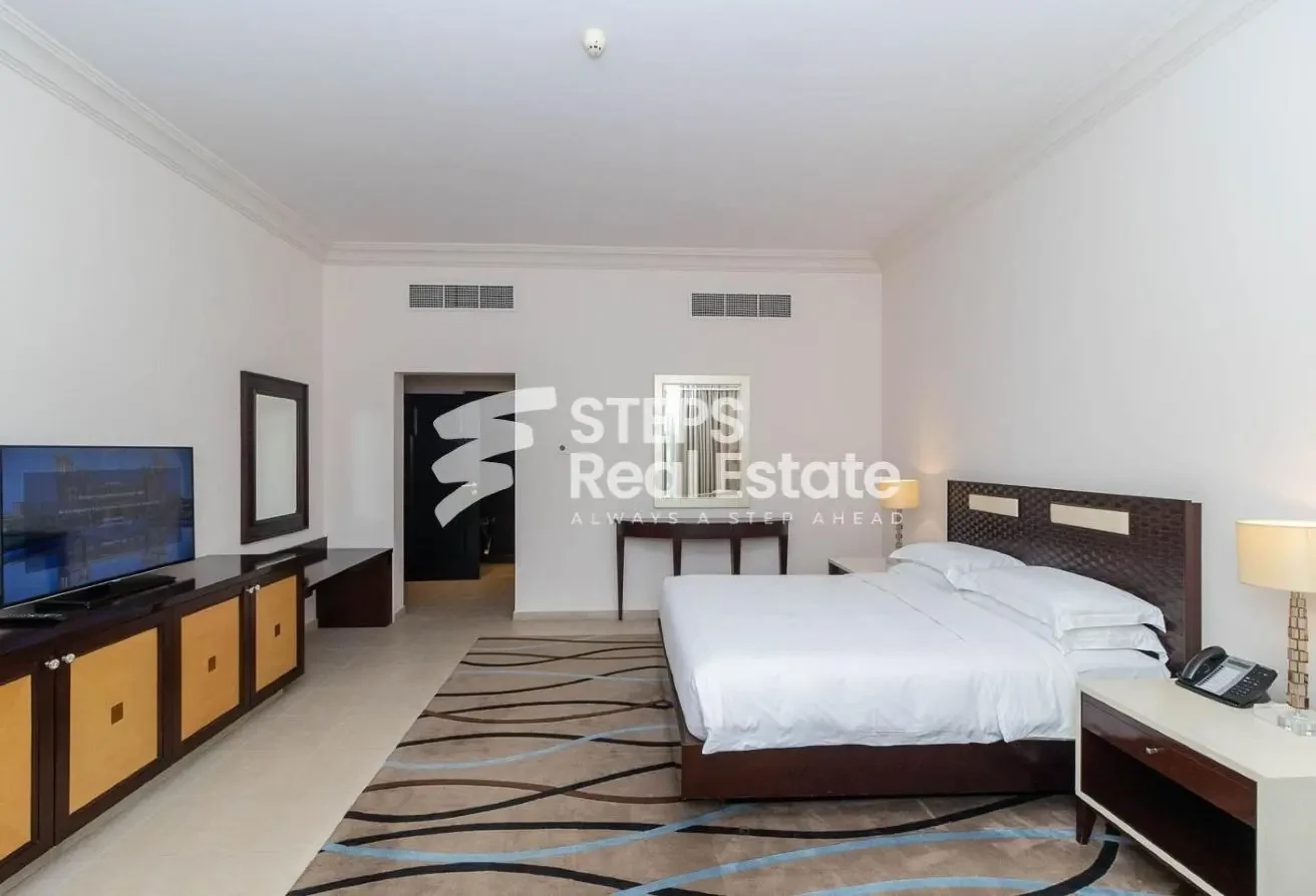 Serviced Upper Floor Villa for Rent in West Bay - Villa in West Bay Lagoon