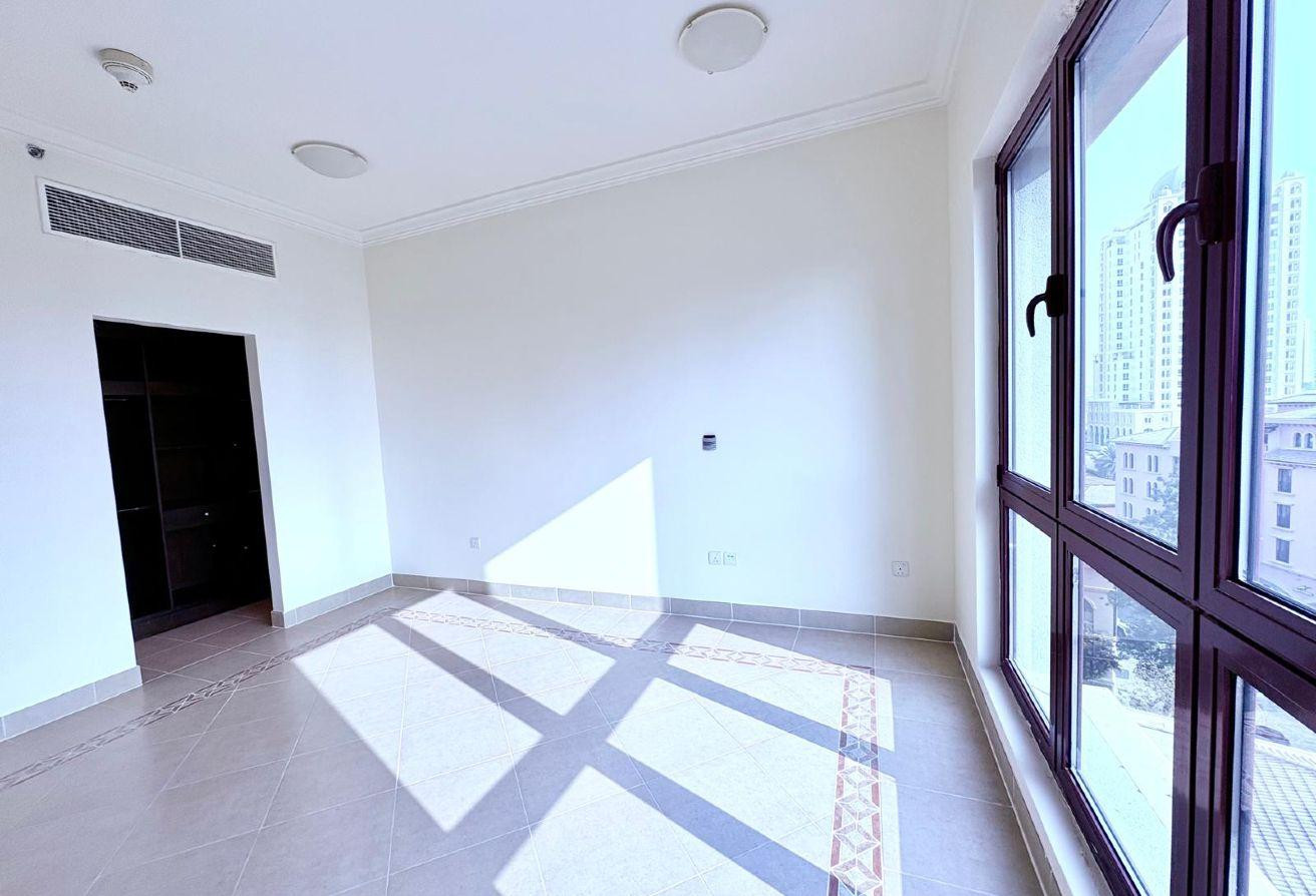 No Fees | Studio SF | Qatar Cool In | 3months free - Staff Accommodation in Medina Centrale