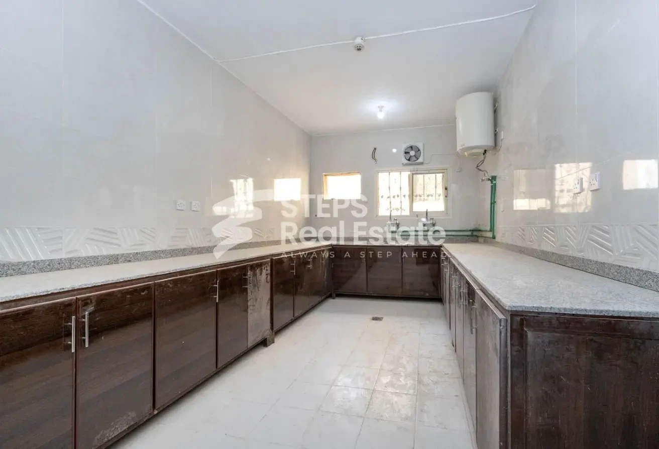 95 Labor Rooms with Ample Space in Industrial Area - Labor Camp in Industrial Area