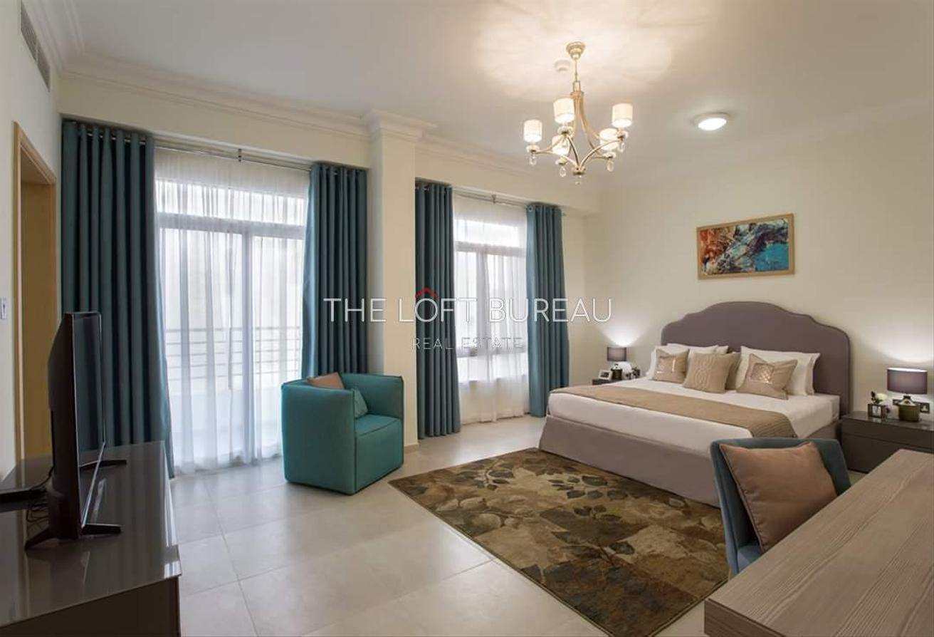 |Elegant | Luxury Fully Furnished 4-Bedrooms Villa - Compound Villa in AlMuraikh