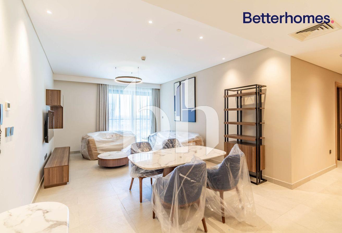 MODERN | 2 BEDROOMS WITH MAID ROOM | SEA VIEW