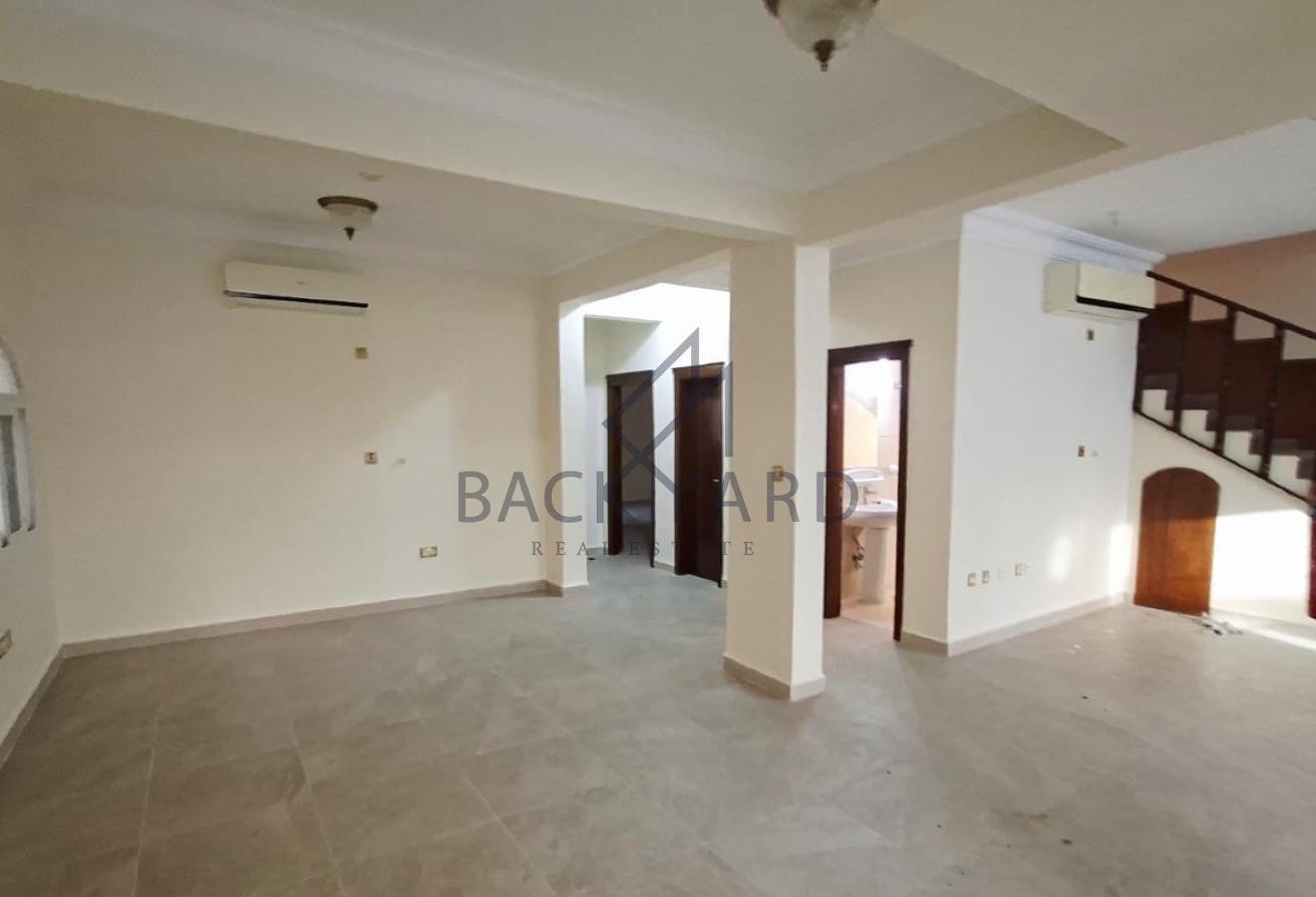 Spacious 5-Bedroom Villa with Maid’s Room - Compound Villa in Al Waab Street