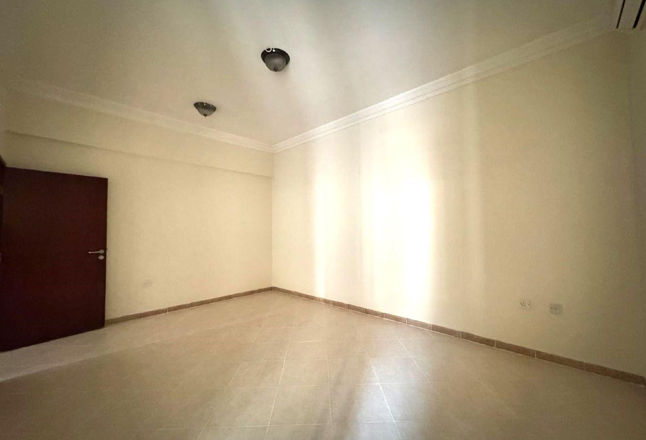 WELL MAINTAINED UF 3BHK APARTMENT WITH BALCONY - Apartment in Al Hashmi Building