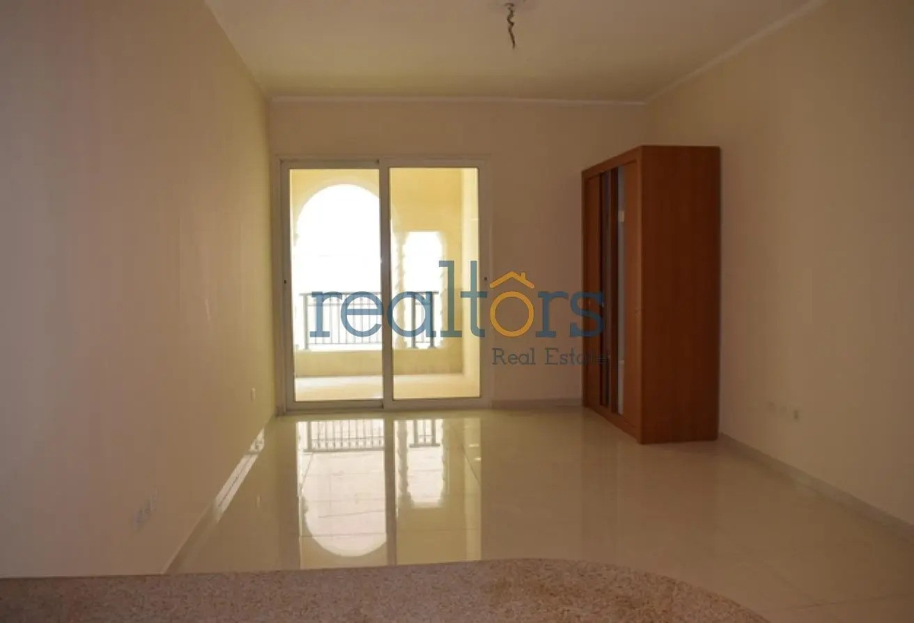 Furnished Studio Apt Seaview Bills Incl in Viva