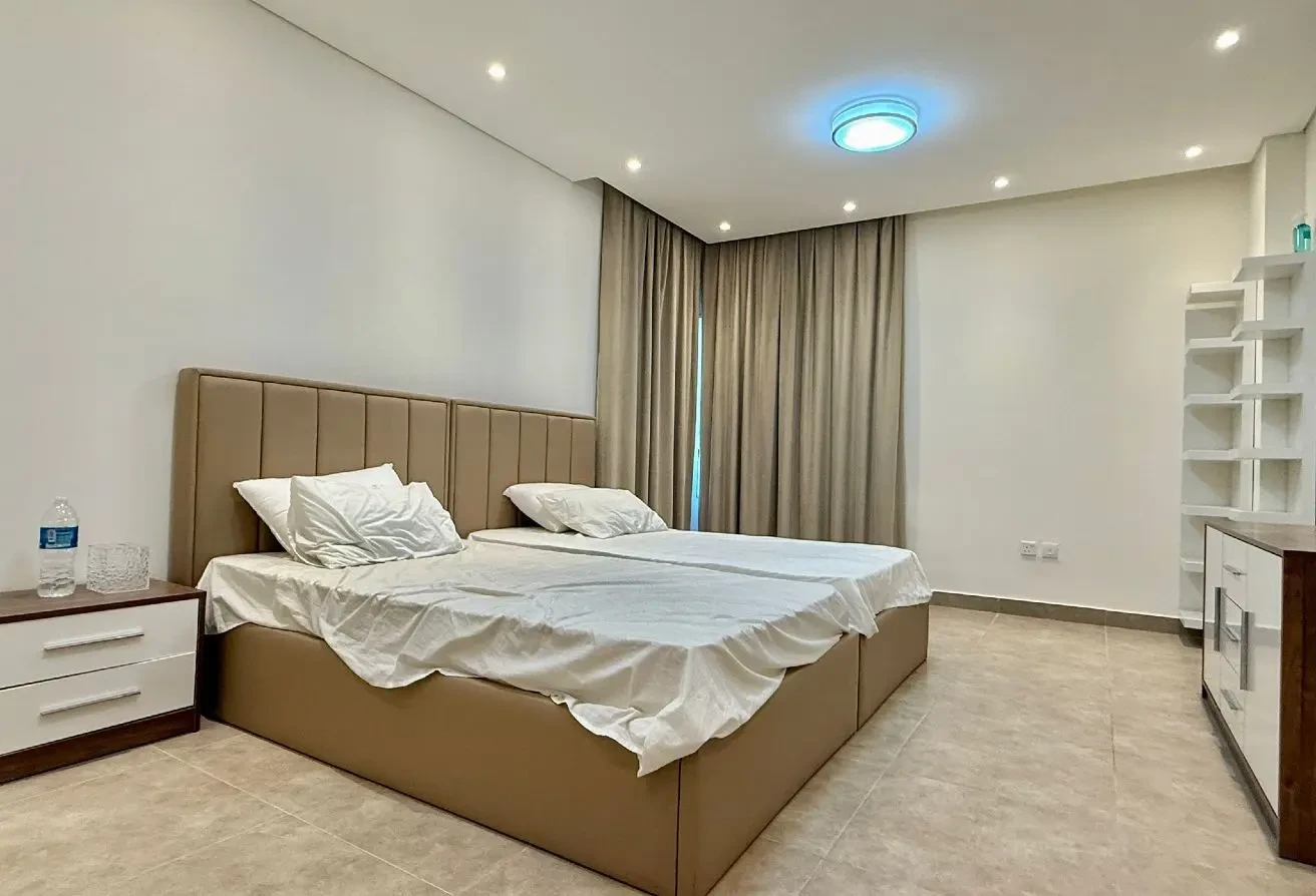Spacious - Two Master Bedrooms - Lusail City - Apartment in Al Erkyah City