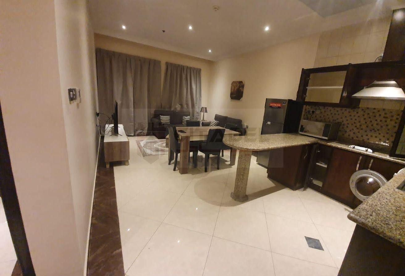 BEST LOCATION 1 MONTH FREE F-F NEAR METRO 1BHK!!! - Apartment in Umm Ghuwailina