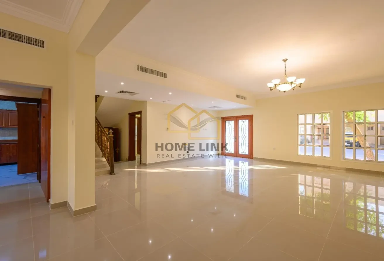 Spacious 4 Bedroom + Maid Villa in Ain Khaled - Villa in Ain Khaled