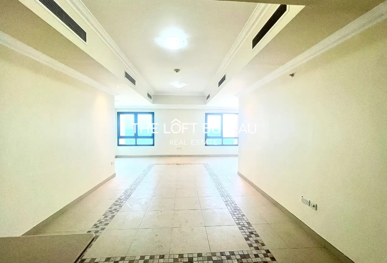 1 Month Free! Studio with Sea View | Porto Arabia - Apartment in Doha