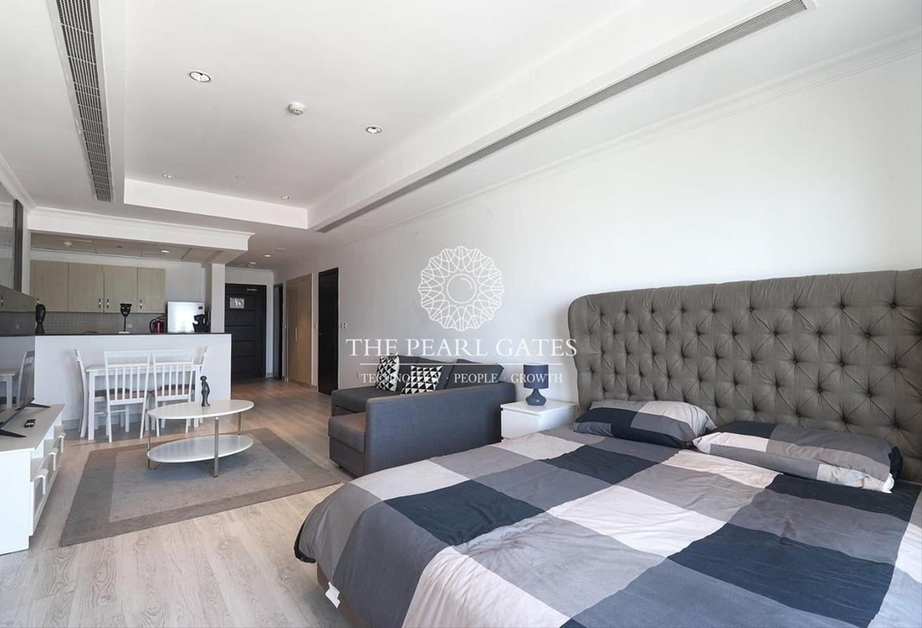 High Floor | Stunning Studio | Sea View - Apartment in East Porto Drive