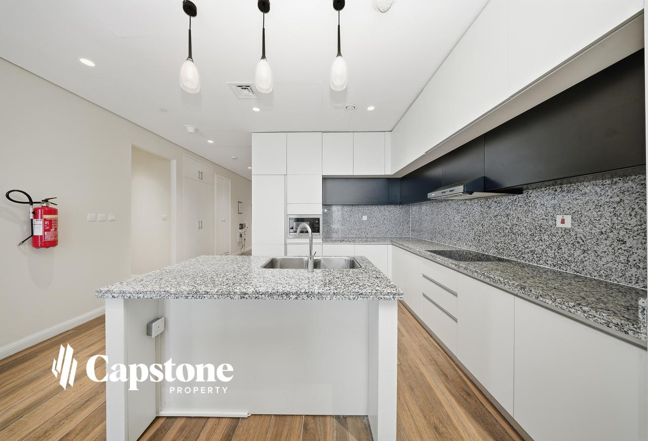 SEA VIEW 2BR+MAID ROOM FULLY-FURNISHED APARTMENT - Apartment in Floresta Gardens