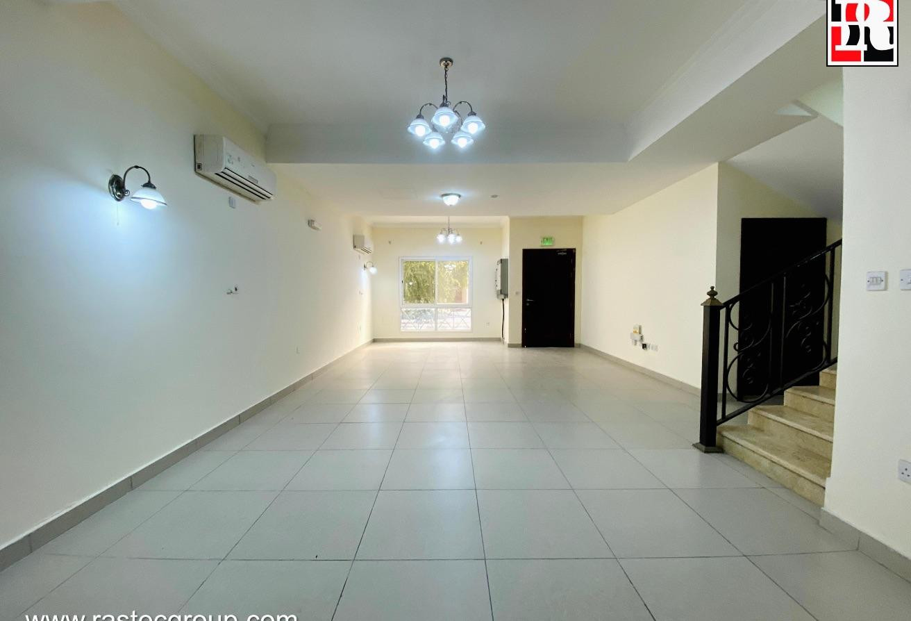 FOR BACHELORS ONLY | VERY SPACIOUS | NO COMMISSIO - Villa in Al Wukair