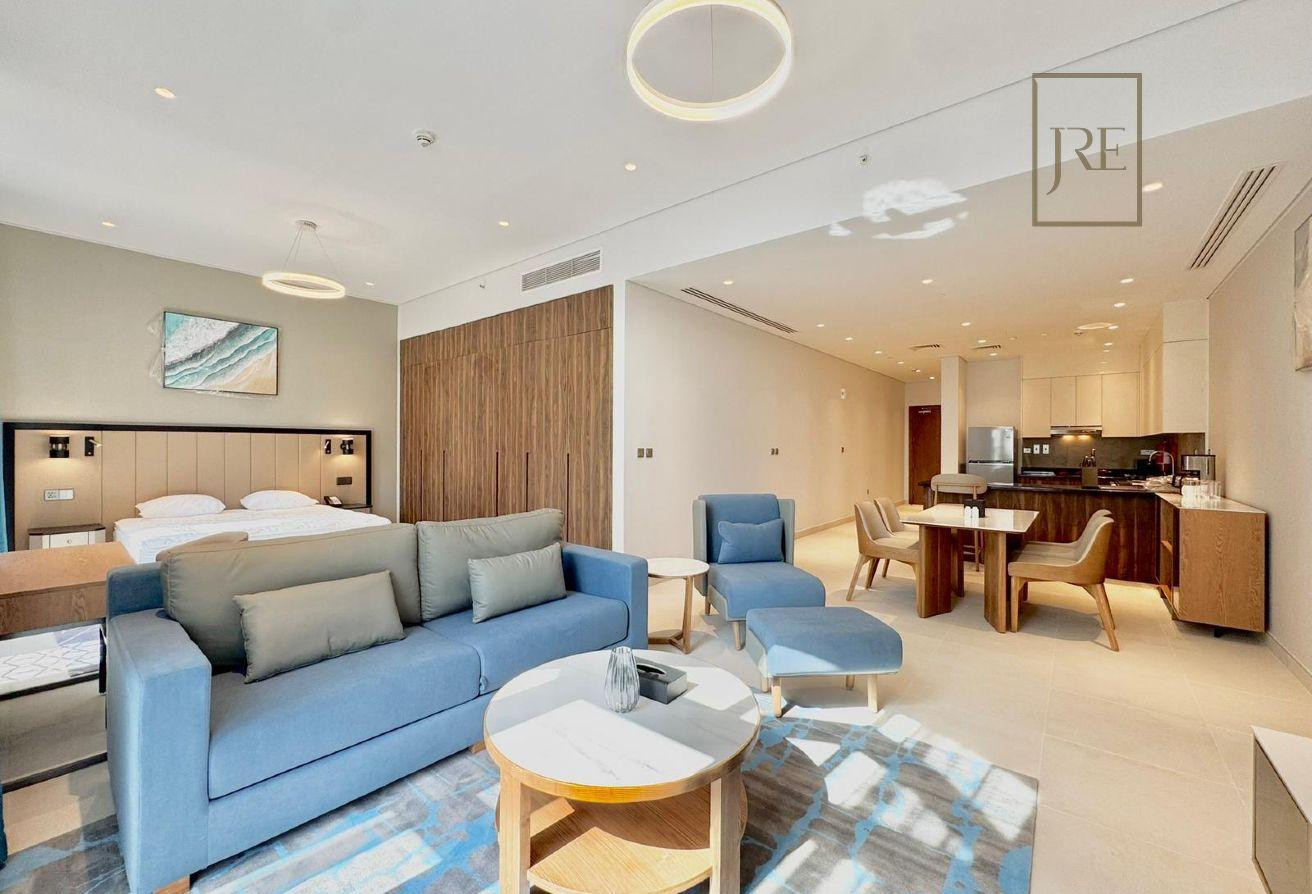 Premium Brand New Furnish Studio+1 Month-The Pearl - Studio Apartment in La Plage South