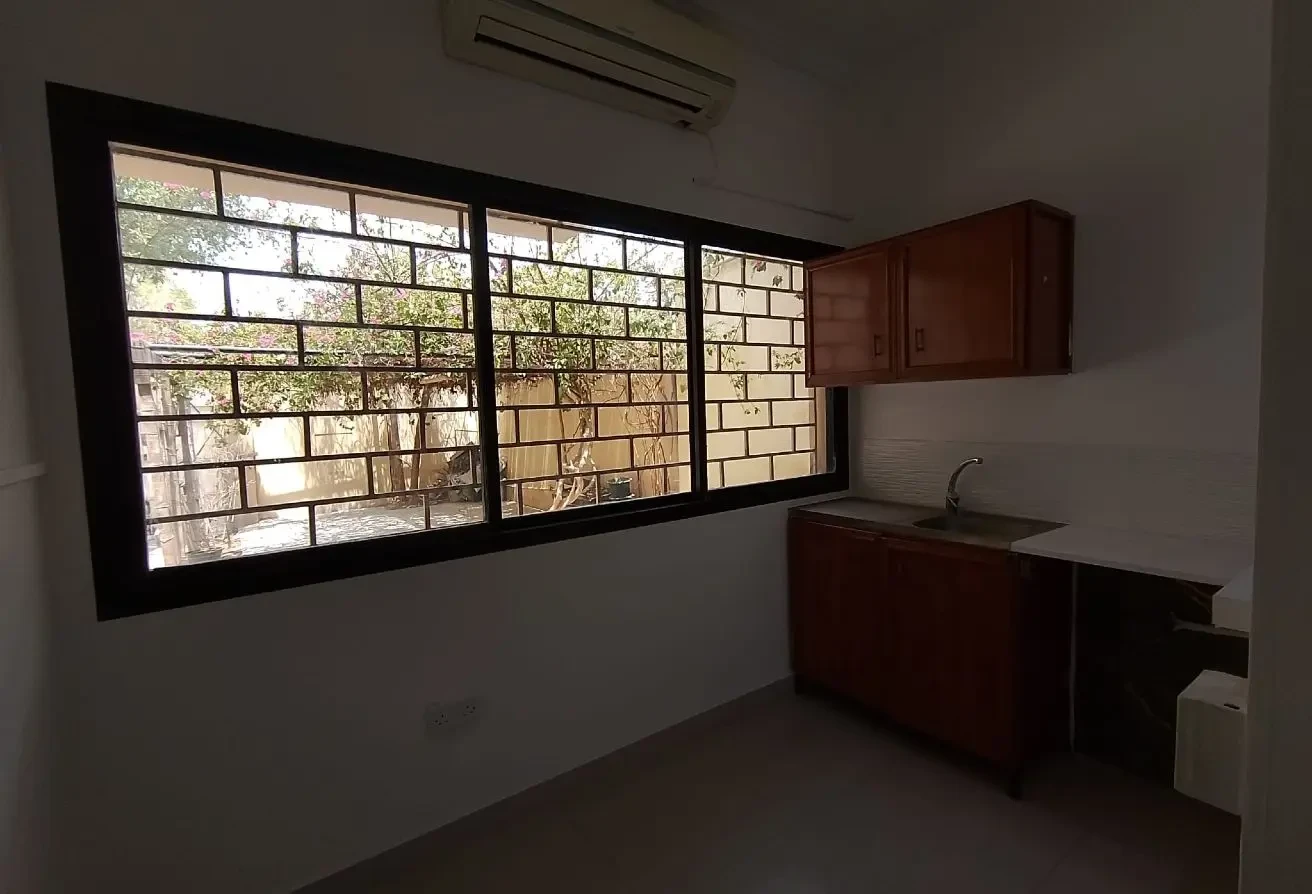Studio Unfurnish at Al Nasr Area - Apartment in Al Nasr Street
