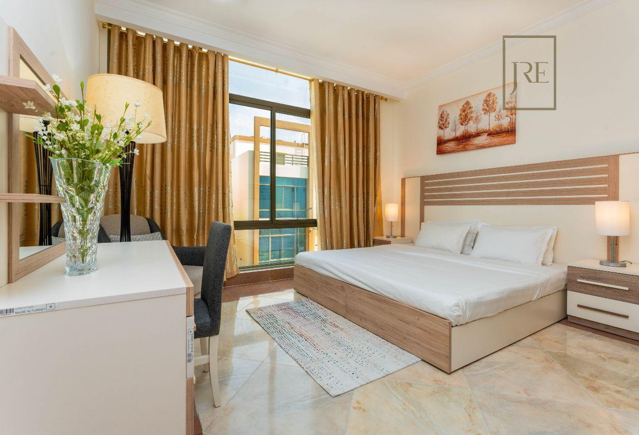 FURNISHED VILLA WITH TITLE DEED QR 1.6M SALE WAKRA - Villa in Al Wakair