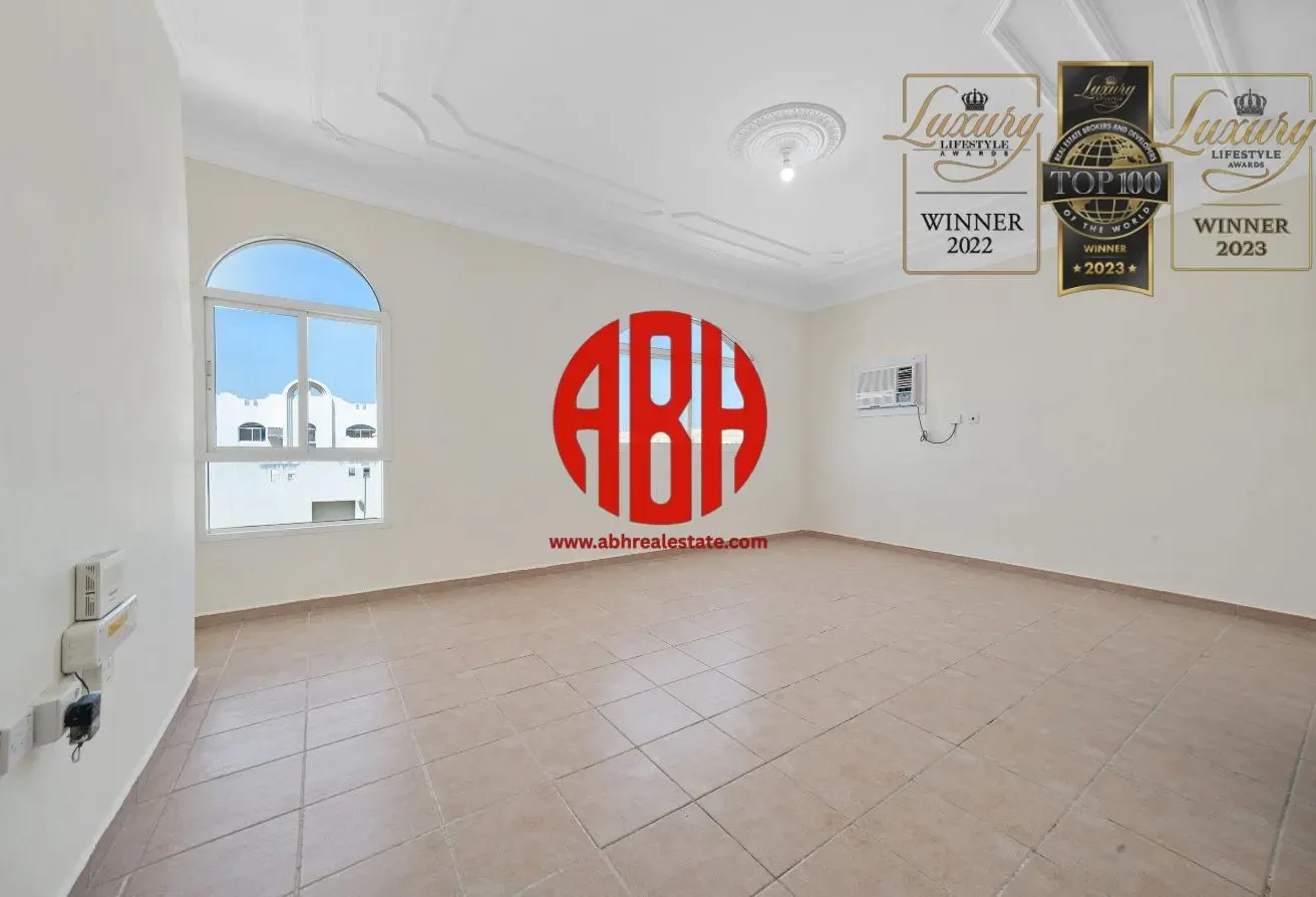 MODERN 5-BDR VILLA | GATED COMMUNITY | PRIME SPOT - Villa in Al Hadara Street