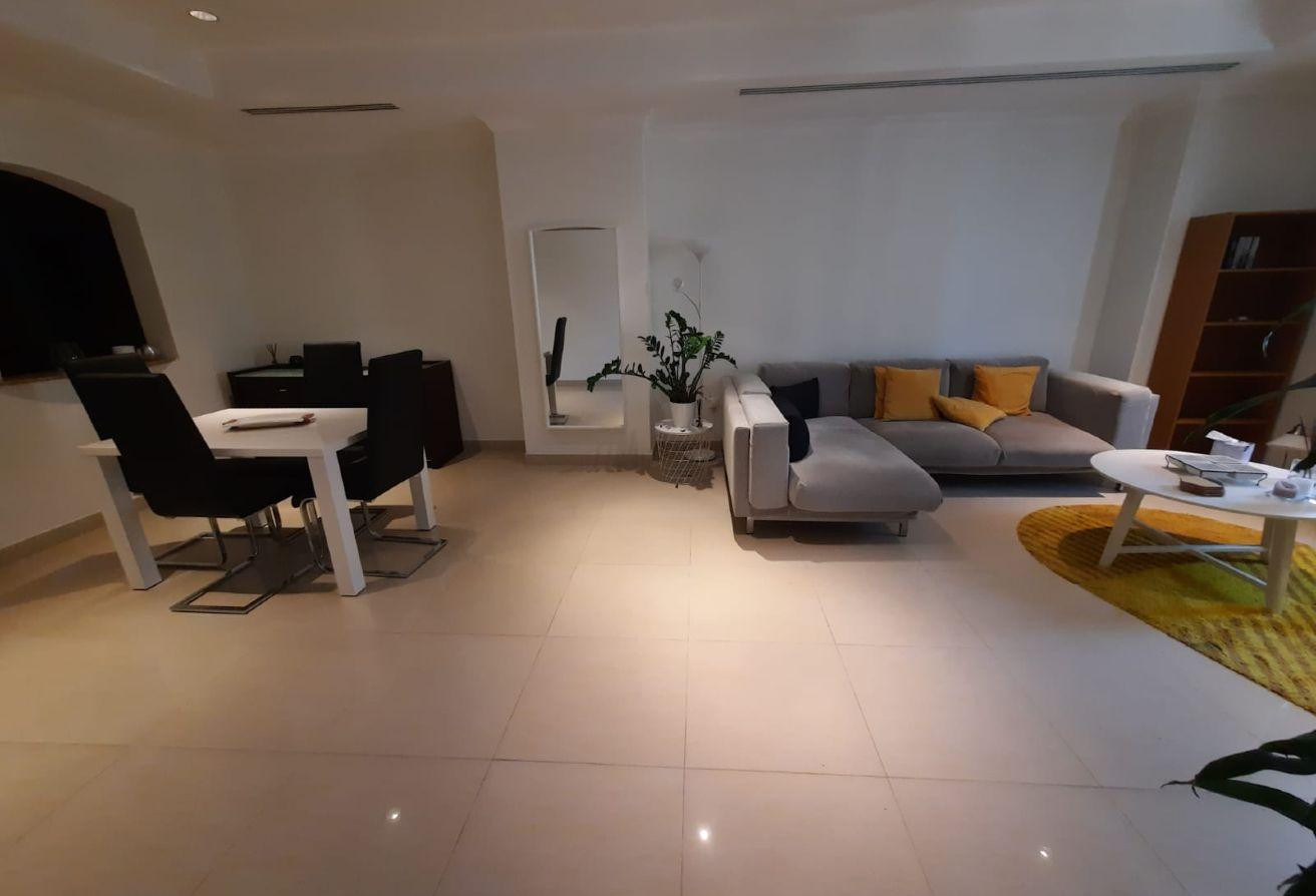 AMAZING 1 BEDROOM-F/F-NO BALCONY-BILLS INCLUDED - Apartment in West Porto Drive