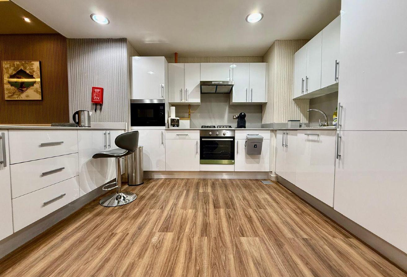 Upgrated one bedroom / new furniture / nice view