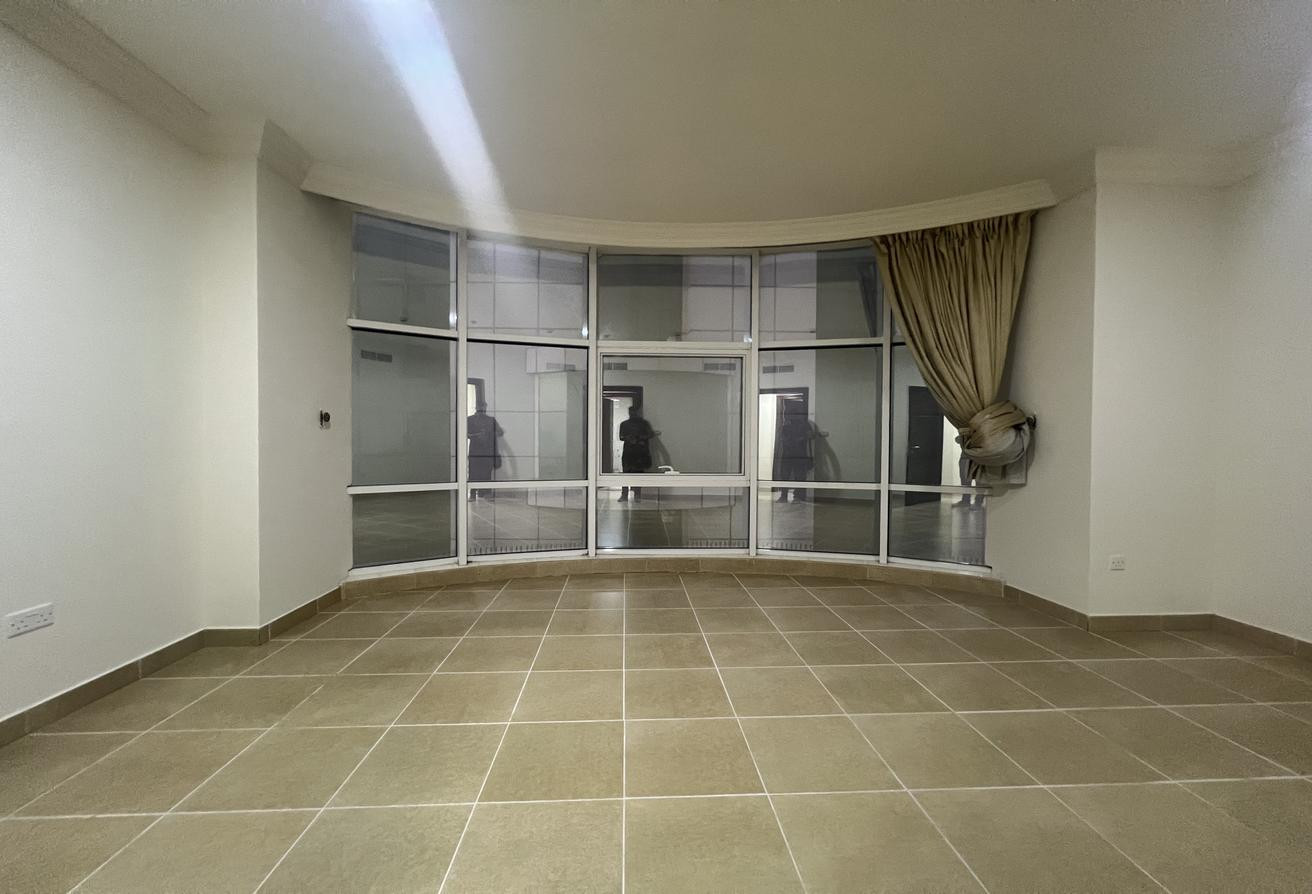 Amazing 3BHK UNFURNISHED IN NEW DOHA AREA - Apartment in New Doha