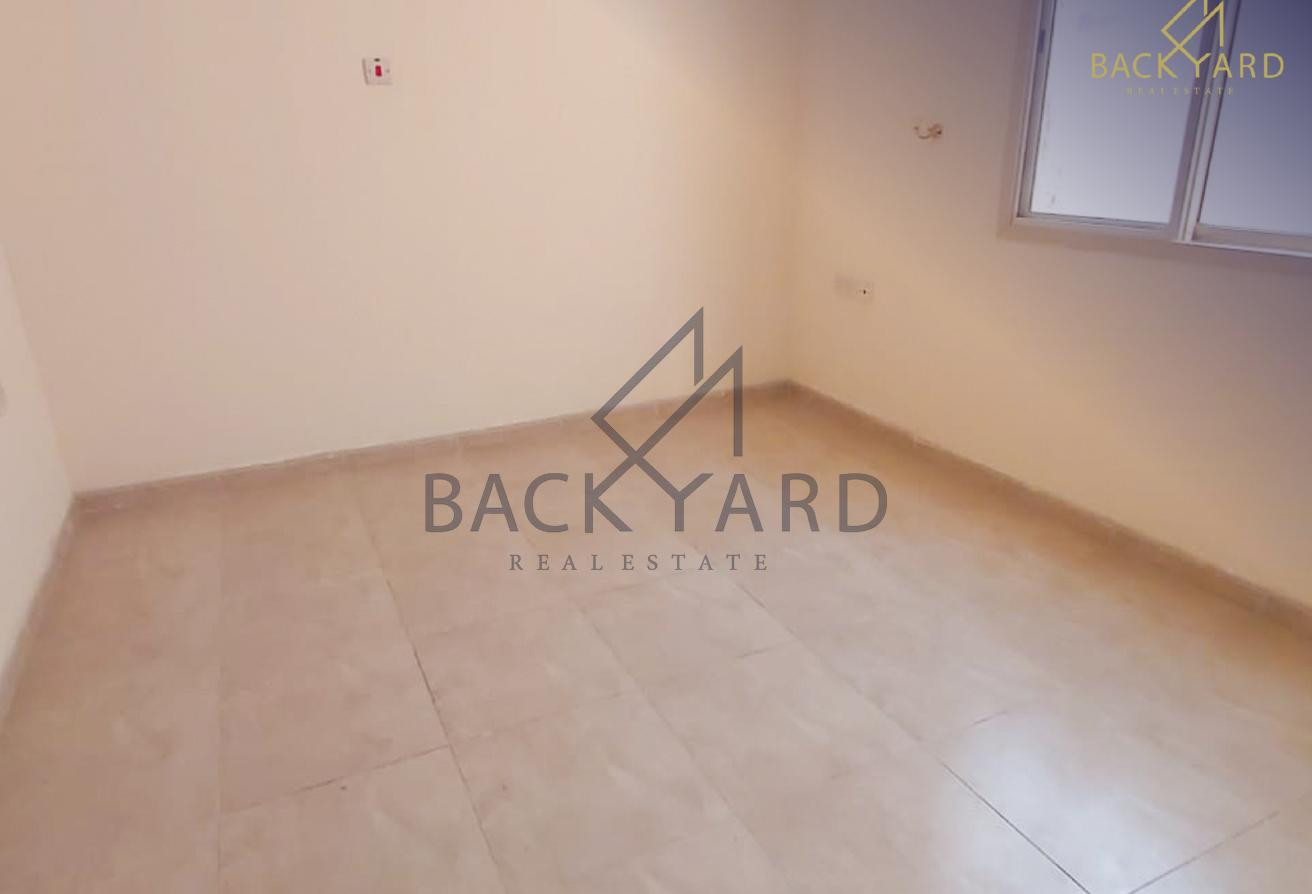 Spacious 3BHK Villa + Maid’s Room in Old Airport - Villa in Oqba Bin Nafie Street