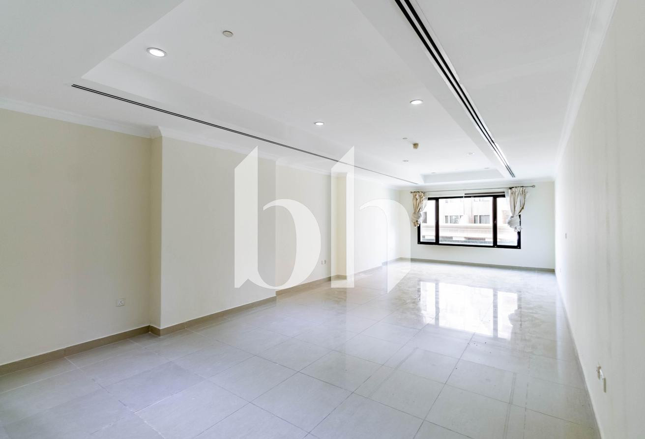 BILLS INCLUDED! DIRECT MARINA VIEW! STUDIO