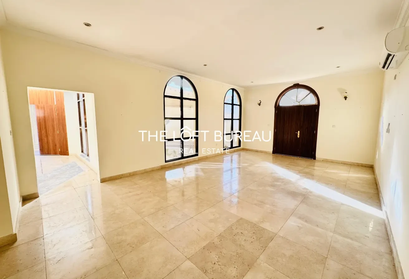 Stand Alone 5 Bedroms Villa + Maid - Villa in Al Waab