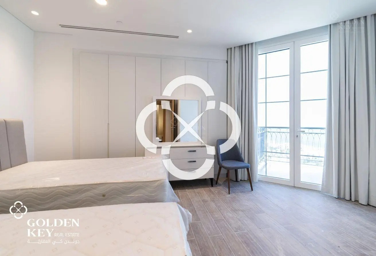 Furnished I 2 Bdm Apt Balcony Seaview I Bills Incl