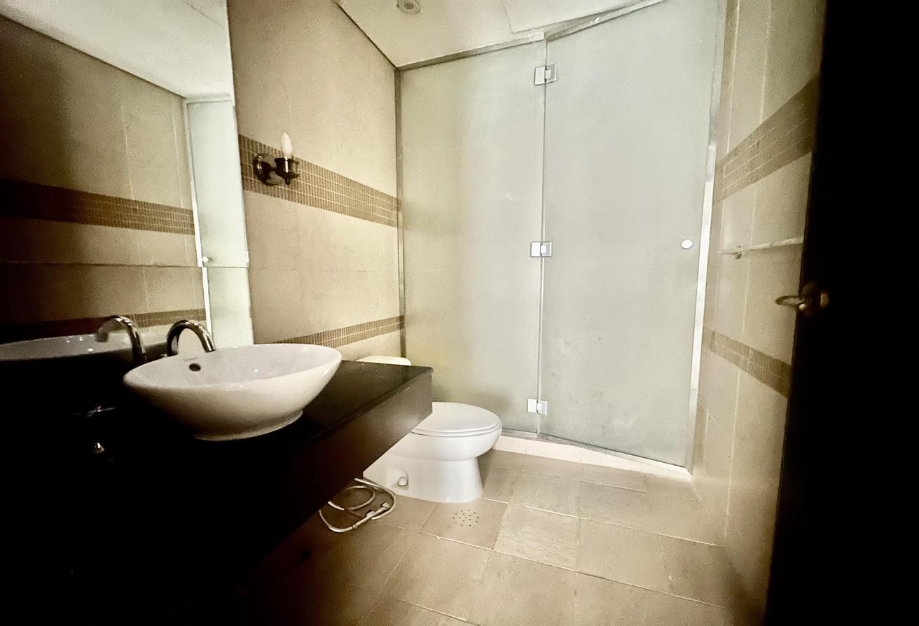 Affordable 2BHK | Nice Tower | Porto Arabia - Apartment in Two Porto Arabia