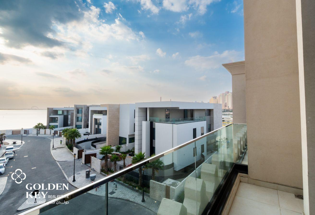 Brand New | Modern 1-Bedroom | Beachfront La Plage