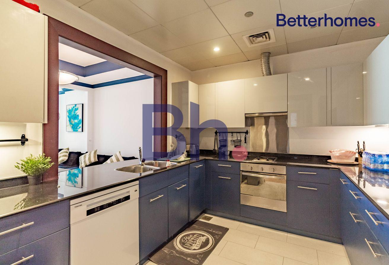 MODERN | 1 BEDROOM PLUS OFFICE | PRIME LOCATION - Apartment in West Porto Drive