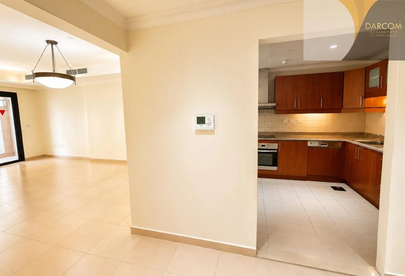 Direct Marina | Renovated | Cozy 2 Bedrooms