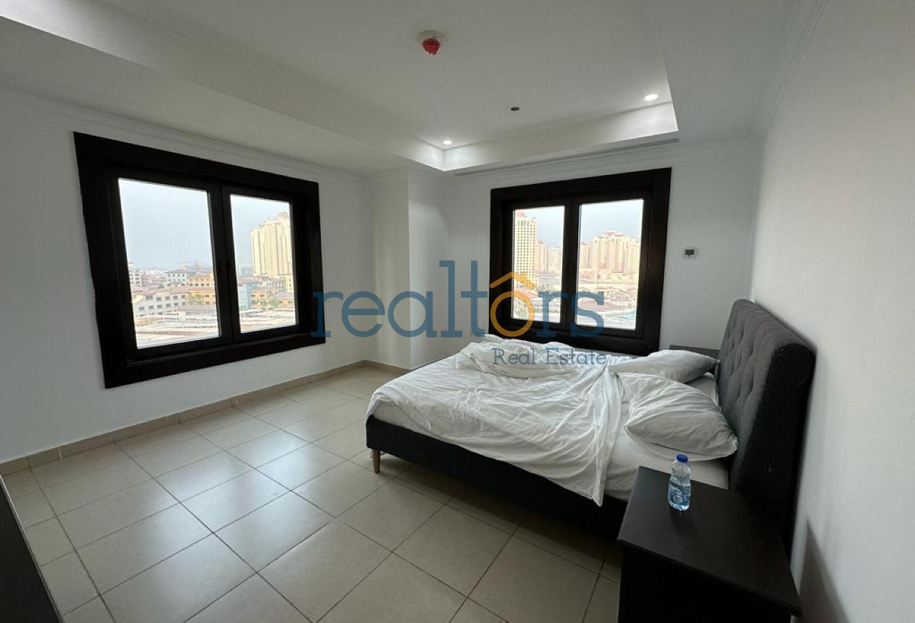 Spacious 2-Bed + Maid | Sea View | Rented - Apartment in East Porto Drive