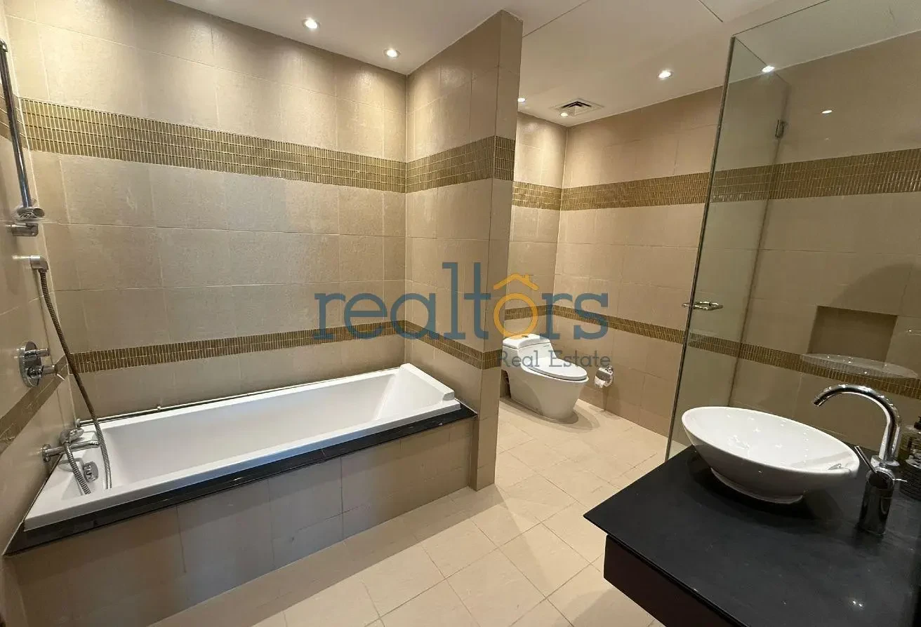 For Sale: Furnished Duplex Townhouse Porto Arabia - Duplex in Tower 12