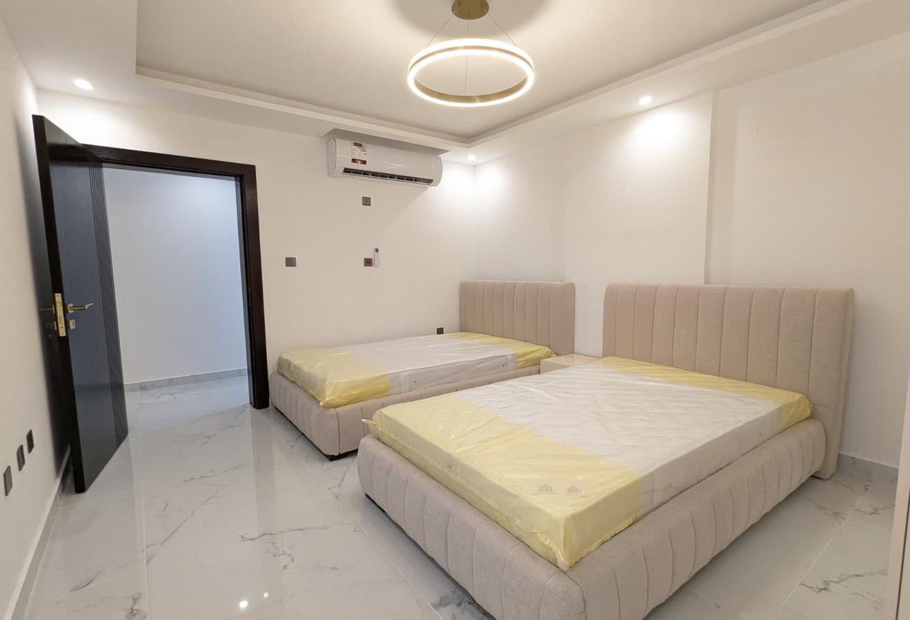 Luxury Spacious| 2 BHK With Furnished For Family