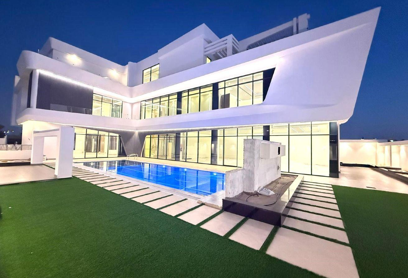 LUXURY LARGE VILLA WITH SEA & BOULEVARD VIEWS - Villa in Qetaifan Islands