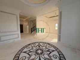 Spacious | 6BHK | Stand Alone Villa | Private Pool - Villa in Marina District