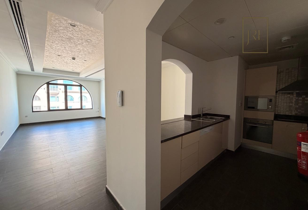 Porto Arabia 2 Bed! Spacious Balcony