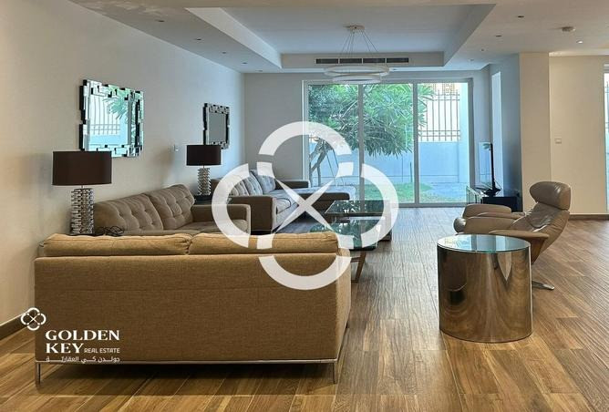 Luxury 4BR+Maid Villa | Bills Included | Furnished