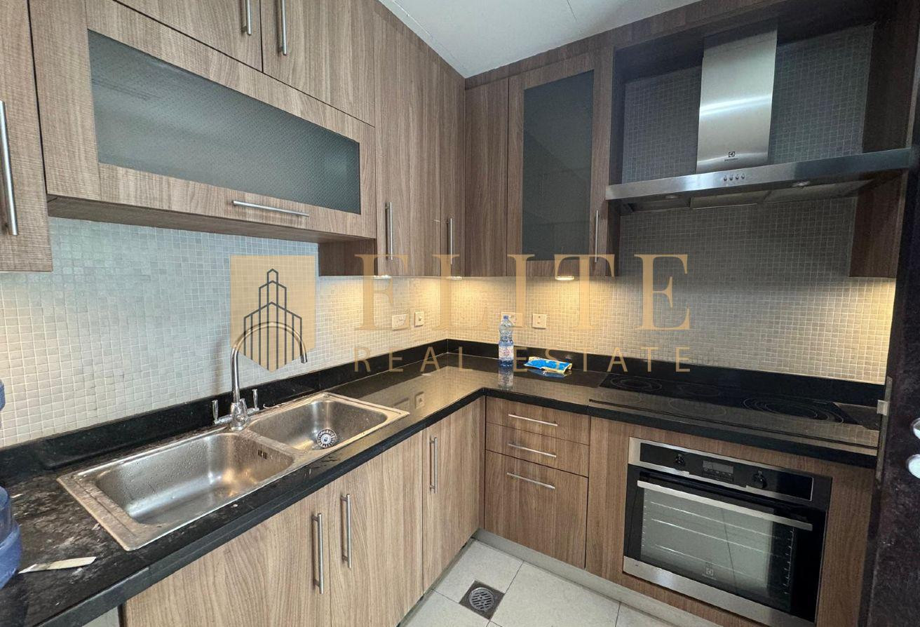 High Floor Apartment with Sea Views and Balcony - Apartment in Viva West